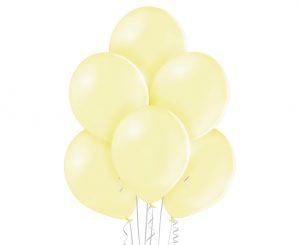 Balony w delikatnym, żółtym kolorze